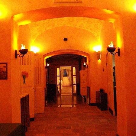 Villa Marcello กาแซร์ตา ภายนอก รูปภาพ
