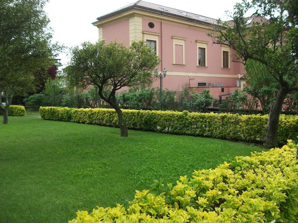 Villa Marcello กาแซร์ตา ภายนอก รูปภาพ