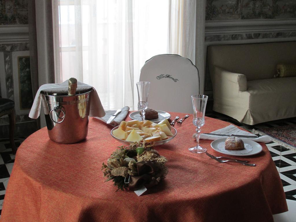 Villa Marcello กาแซร์ตา ภายนอก รูปภาพ